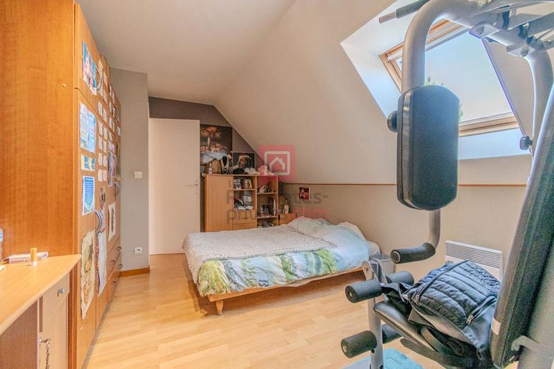 Maison - 104 m² - 7 pièces