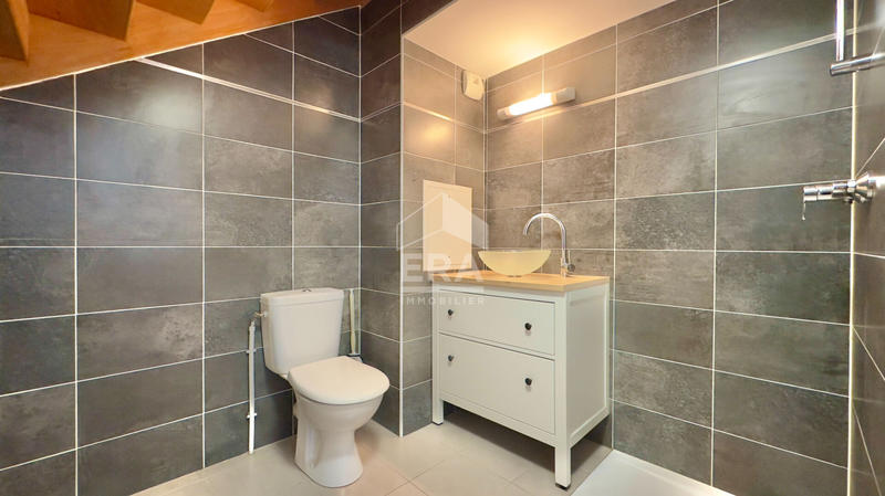 Appartement - 84 m² - 4 pièces