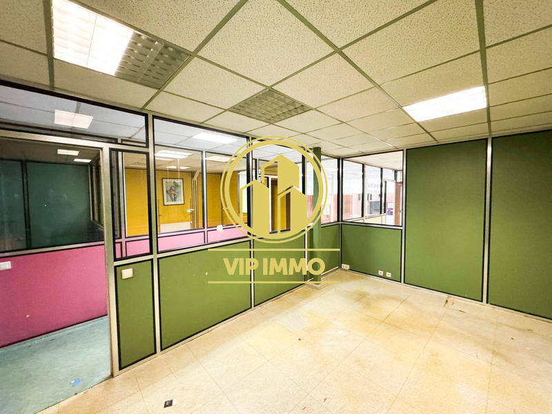 Local commercial - 300 m²