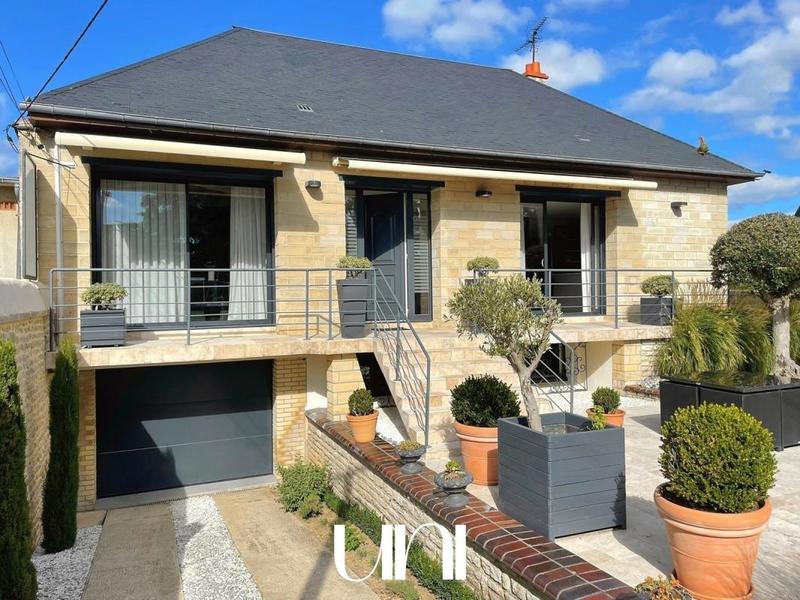 Maison - 185 m² - 6 pièces