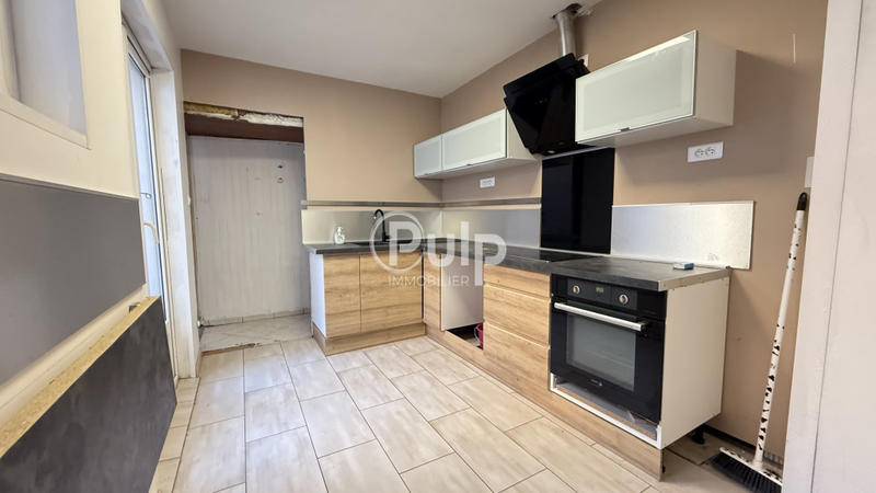 Maison - 90 m² - 3 pièces