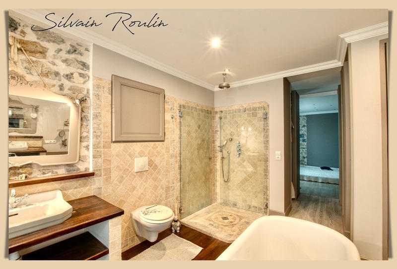 Maison - 320 m² - 8 pièces