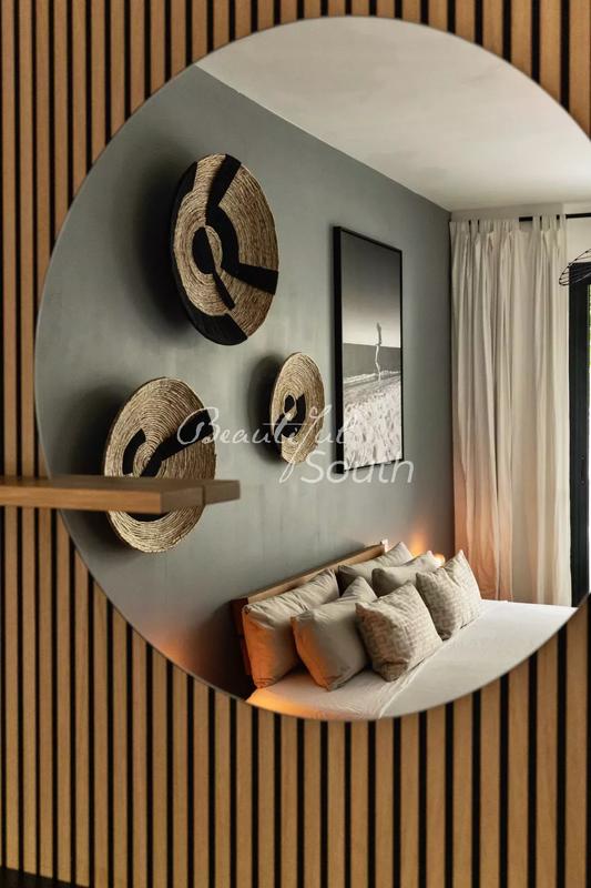 Mas - 403 m² - 8 pièces