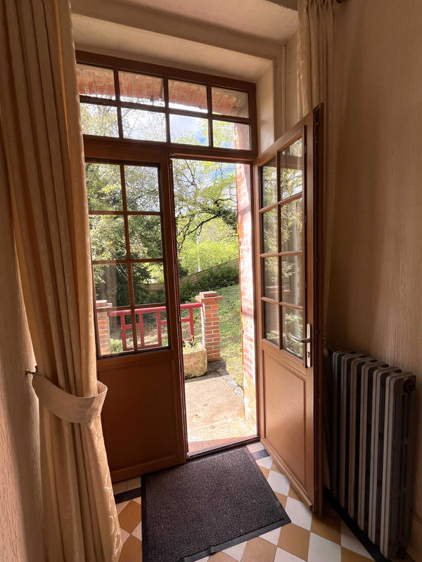 Maison - 277 m² - 11 pièces