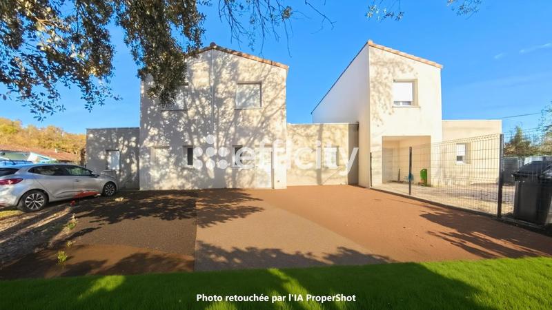 Maison jumelée - 78 m² - 4 pièces