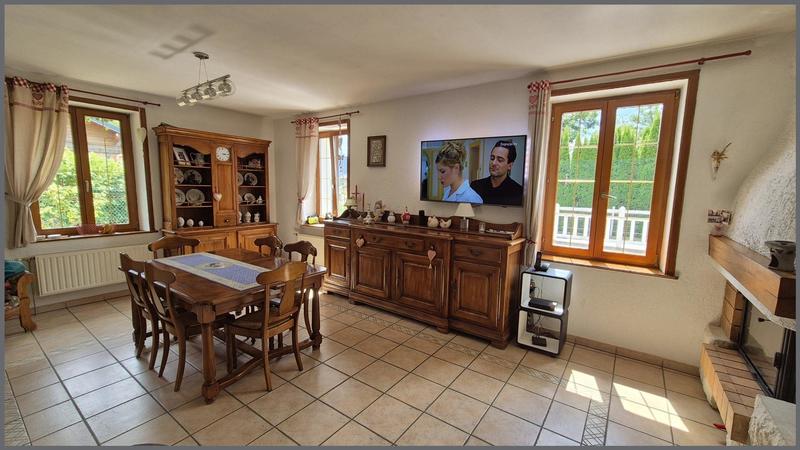 Maison - 185 m² - 185 pièces