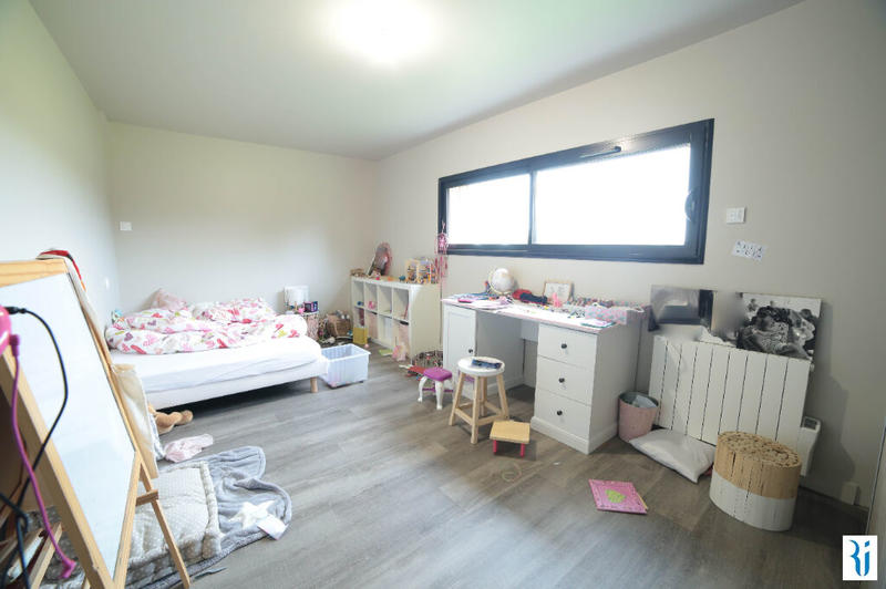 Maison - 163 m² - 5 pièces