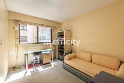 Appartement - 148 m² - 5 pièces