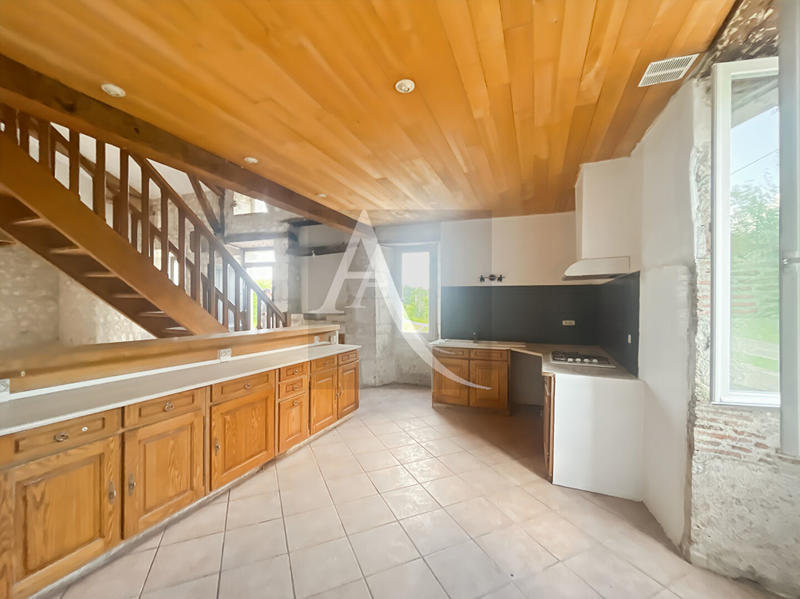 Maison - 140 m² - 6 pièces