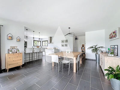 Maison - 118 m² - 6 pièces