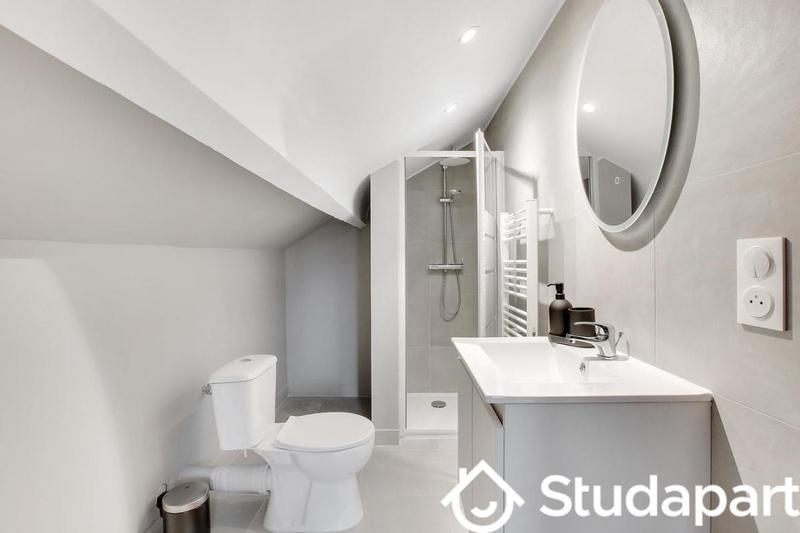 Chambre - 11 m² - 1 pièce