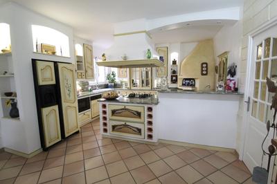 Villa - 230 m² - 9 pièces