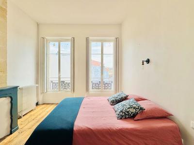 Appartement - 155 m² - 6 pièces