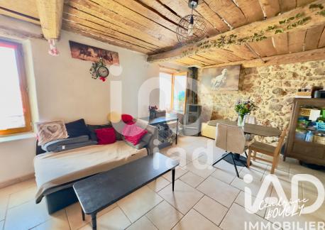 Maison de village - 85 m² - 4 pièces