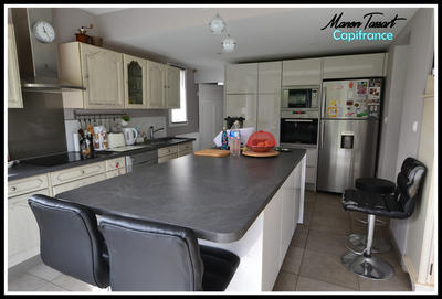 Maison - 185 m² - 6 pièces