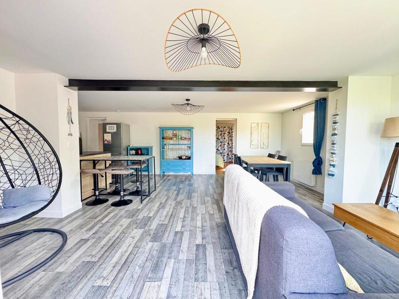 Maison - 200 m² - 7 pièces