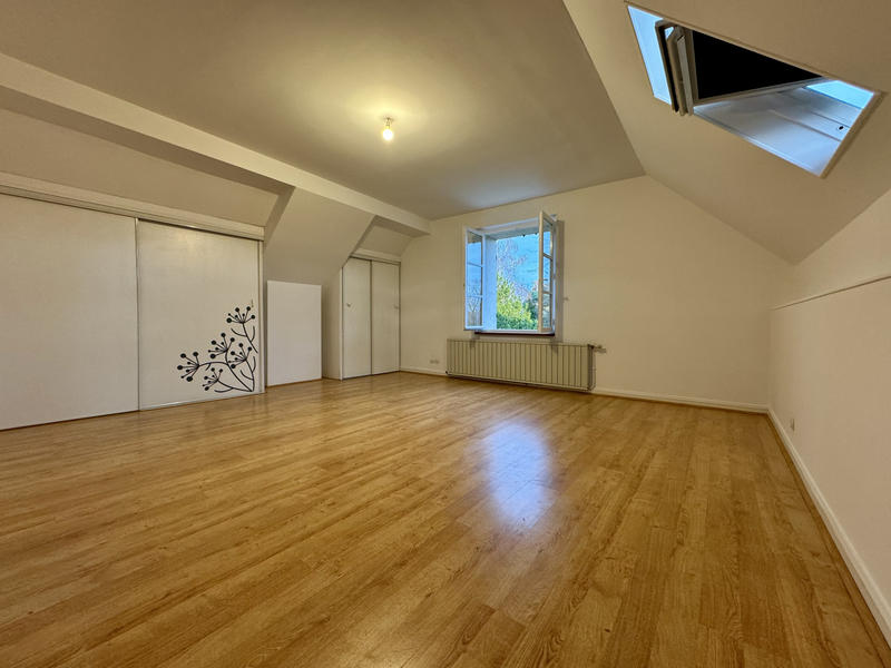 Maison de village - 215 m² - 8 pièces