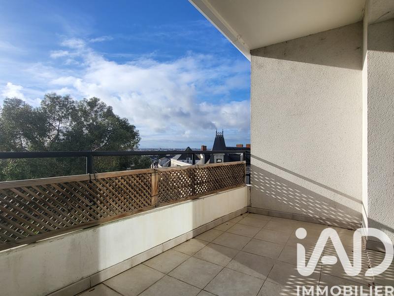 Appartement - 85 m² - 5 pièces