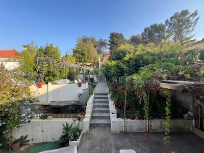 Maison - 100 m² - 6 pièces