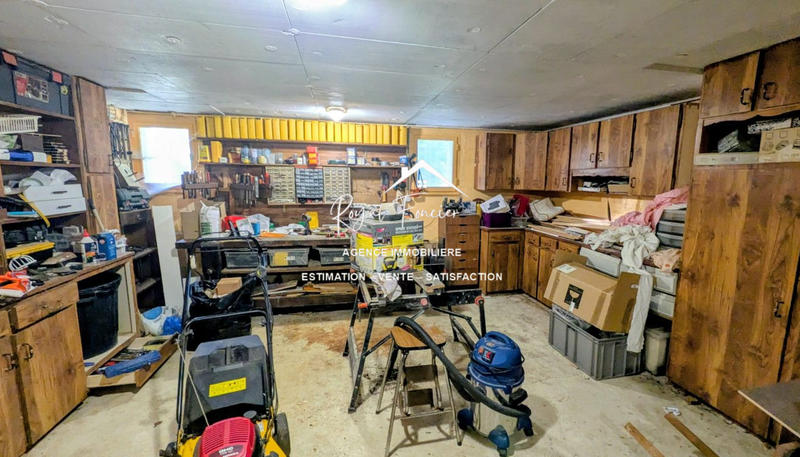 Maison - 192 m² - 11 pièces