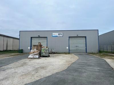 Local d'activité / Entrepôt - 850 m²