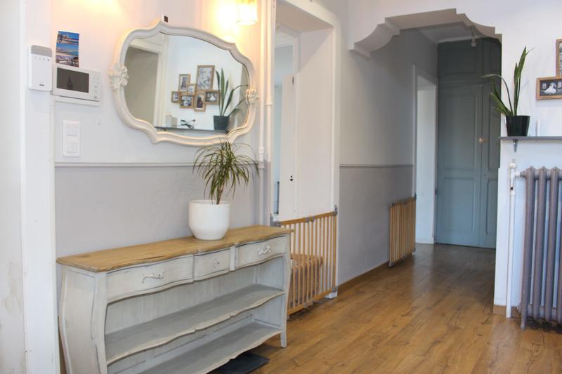 Maison - 220 m² - 9 pièces