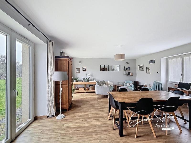 Maison - 110 m² - 7 pièces