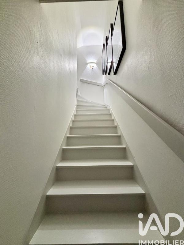 Appartement - 98 m² - 4 pièces