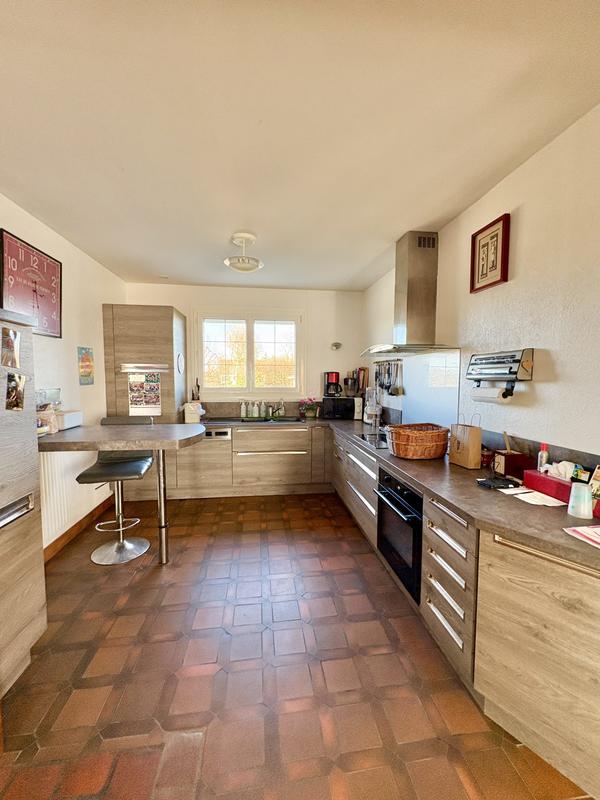 Maison traditionnelle - 89 m² - 5 pièces