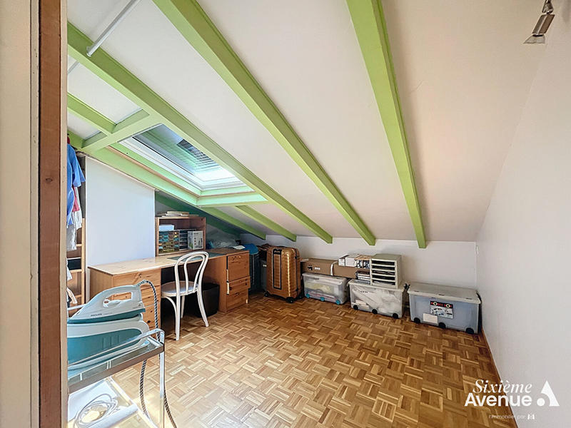 Maison - 186 m² - 8 pièces