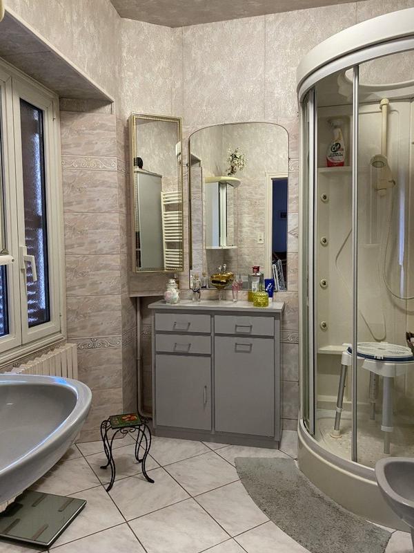 Maison ancienne - 189 m² - 10 pièces