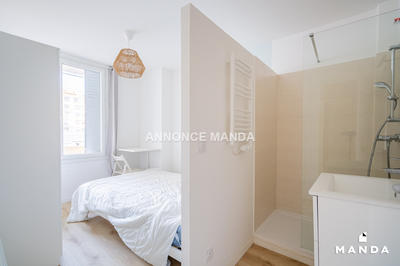 Chambre - 11 m² - 4 pièces