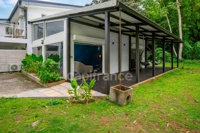 Immeuble - 285 m² - 11 pièces