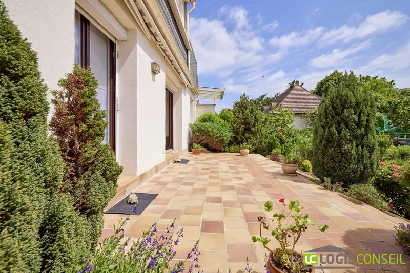 Maison traditionnelle - 125 m² - 5 pièces