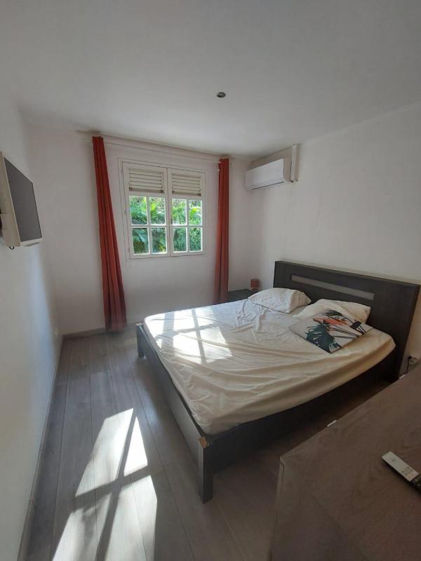 Maison - 1 m² - 4 pièces