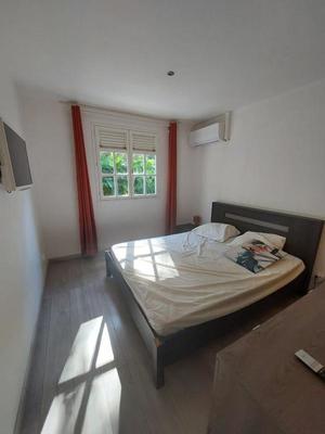 Maison - 1 m² - 4 pièces