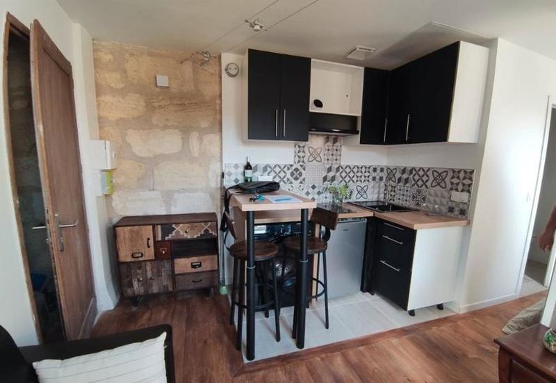 Studio - 18 m² - 1 pièce