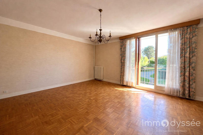 Appartement - 103 m² - 5 pièces