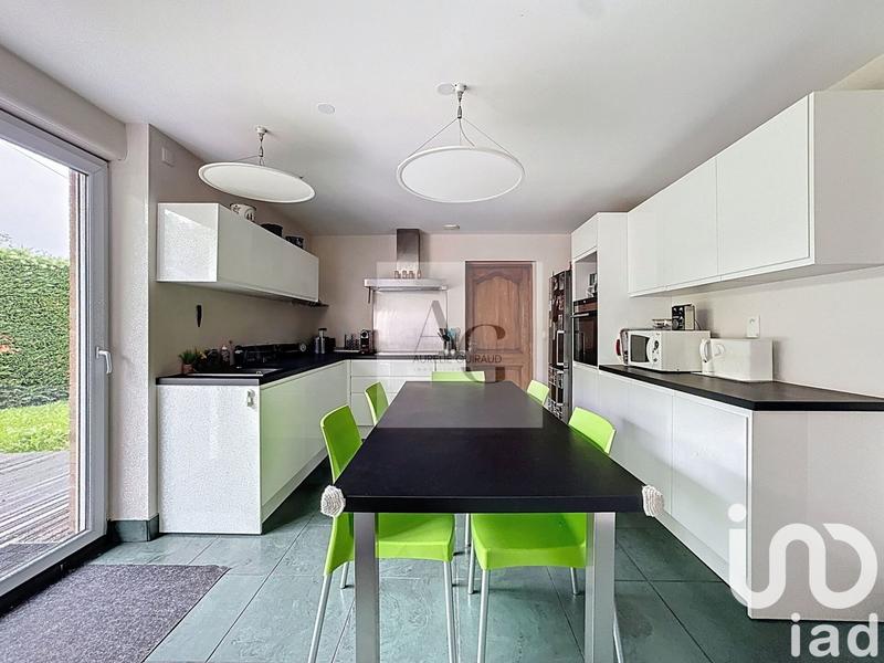 Maison - 231 m² - 7 pièces