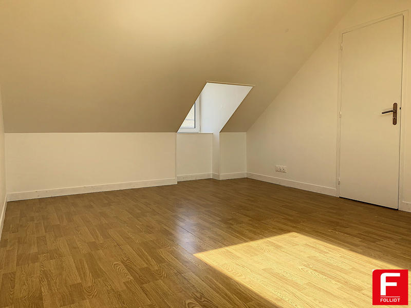 Maison - 93 m² - 4 pièces