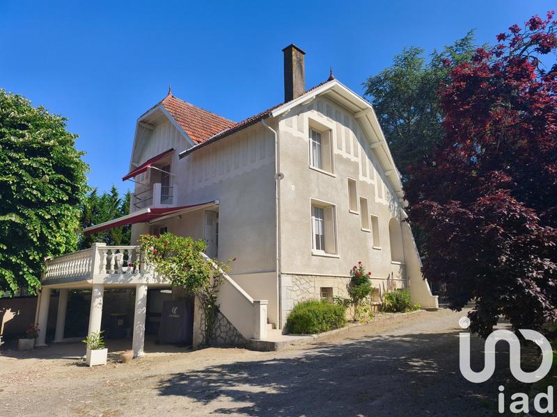 Maison de maîtres - 180 m² - 6 pièces