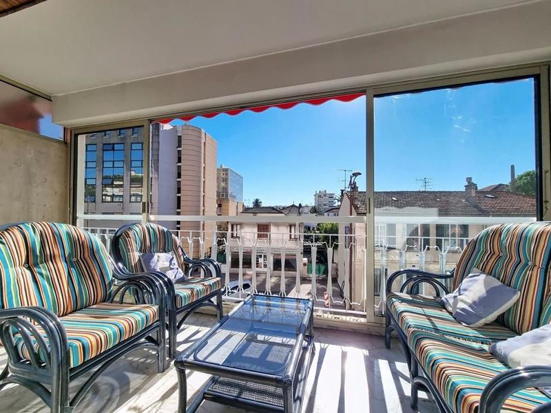 Appartement - 84 m² - 3 pièces