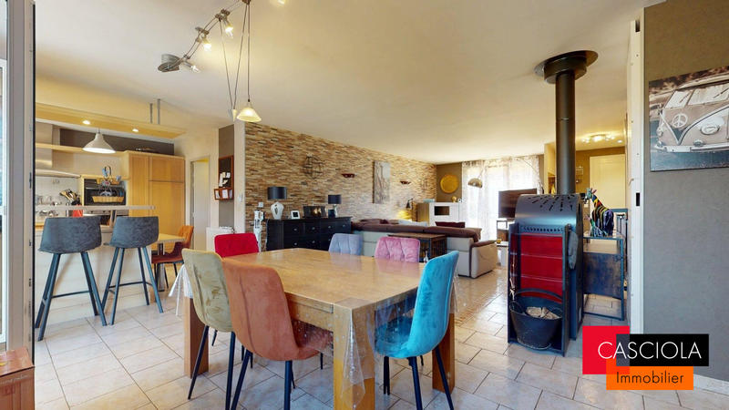 Maison - 118 m² - 6 pièces