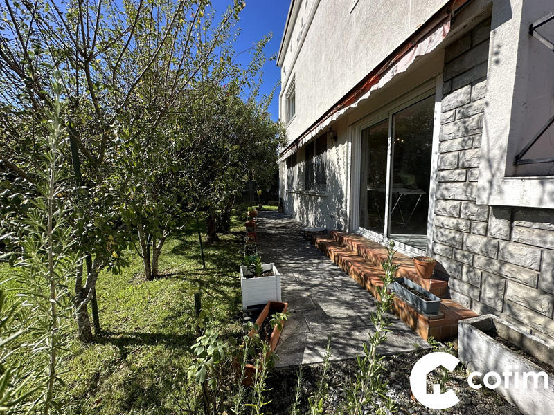 Maison - 178 m² - 7 pièces