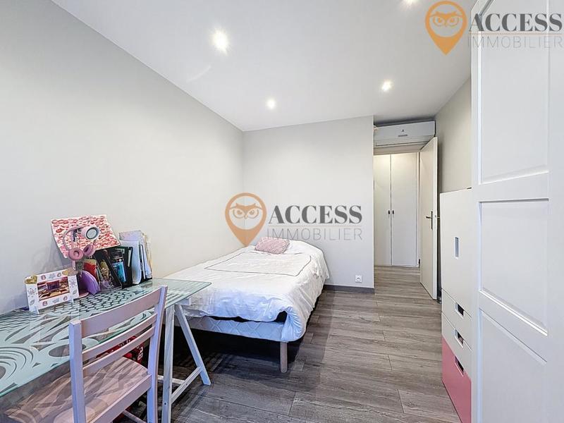 Pavillon - 96 m² - 5 pièces