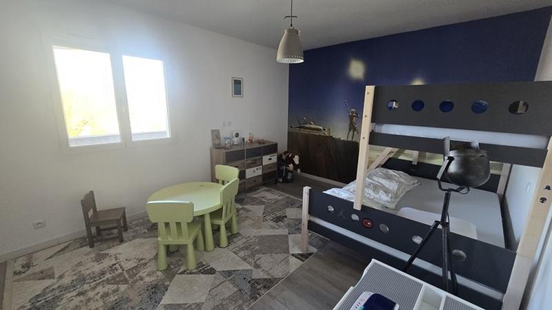 Maison - 246 m² - 7 pièces