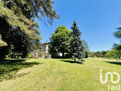 Maison - 310 m² - 10 pièces