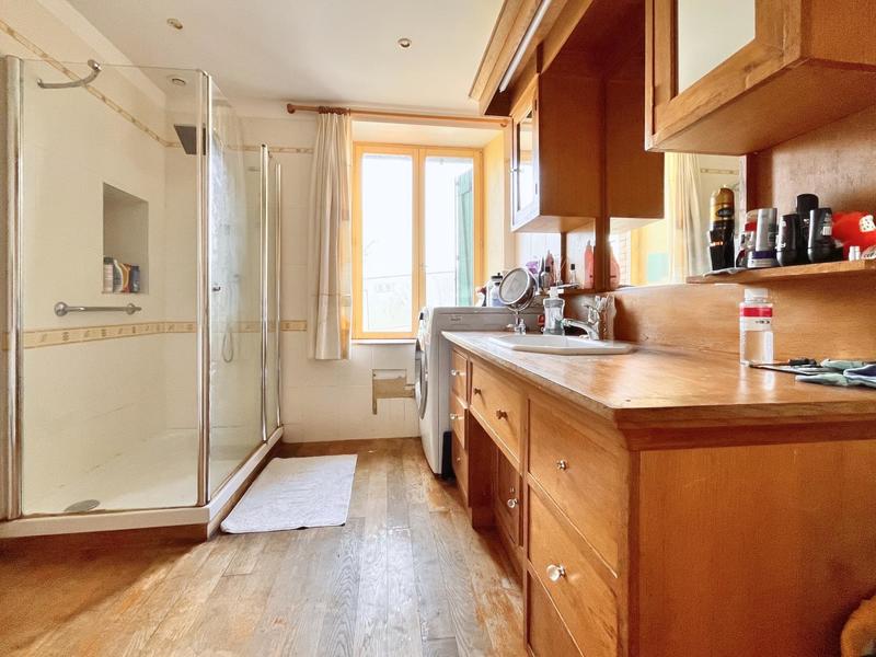 Maison - 324 m² - 11 pièces