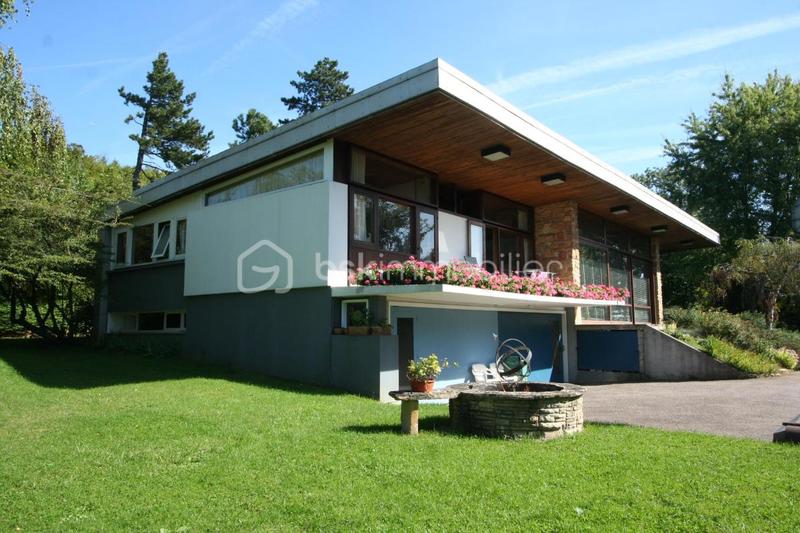 Maison d'architecte - 240 m² - 10 pièces