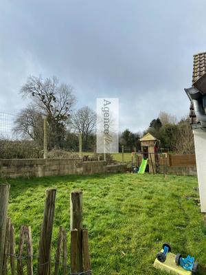 Maison traditionnelle - 140 m² - 5 pièces